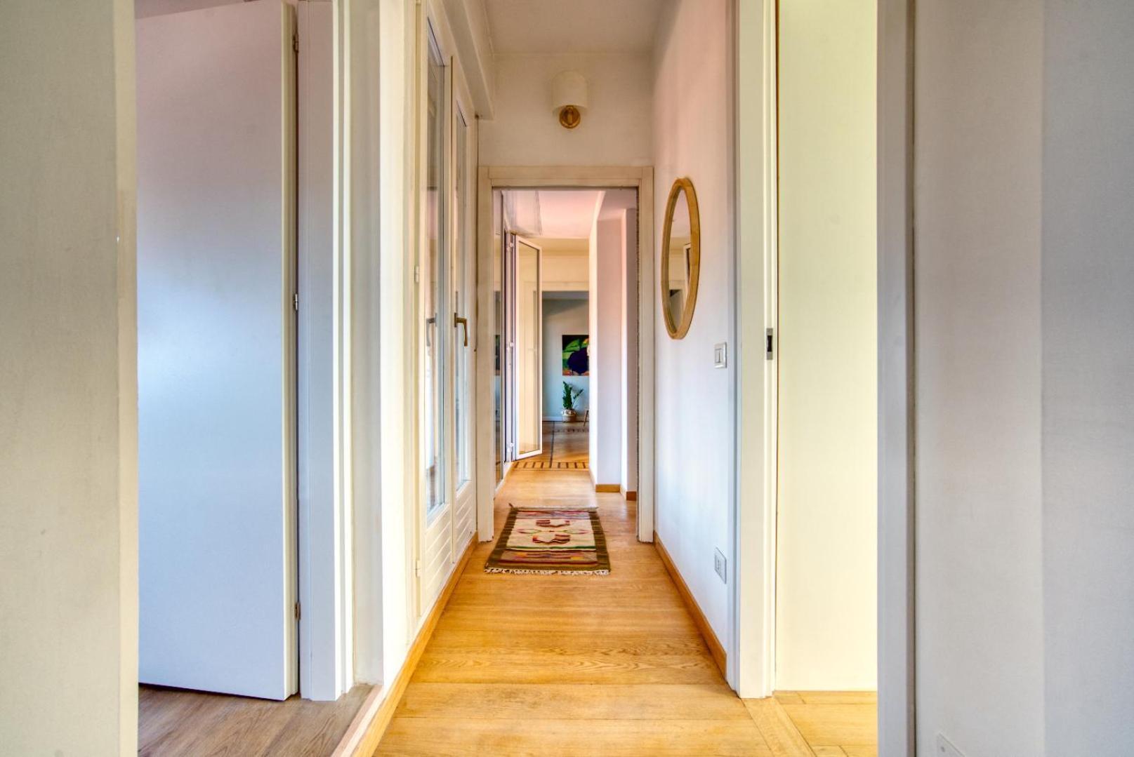 Spacious Penthouse With Panoramic Terrace - 20 Minutes From San Siro & Duomo Milan Exterior photo
